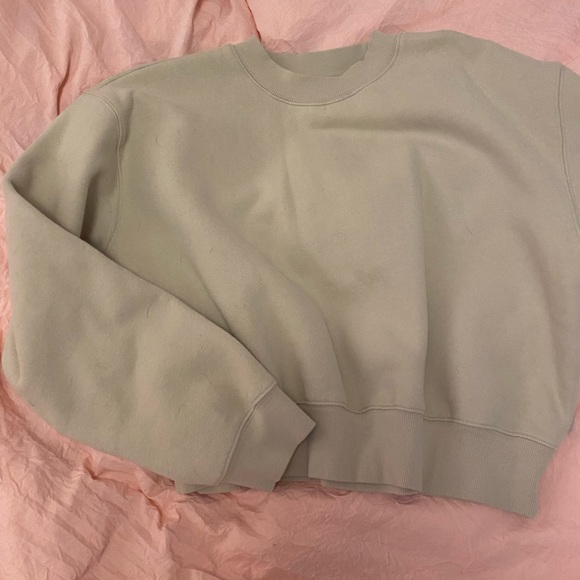 TNA crop leggings and matching TNA sweater - Picture 3 of 4